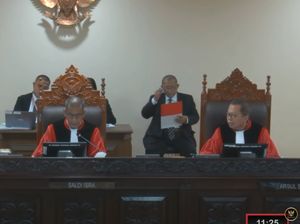Canda Hakim MK Ungkit MU Kalah 4-0 untuk Semangati KPU Canda Hakim MK Ungkit MU Kalah 4-0 untuk Semangati KPU