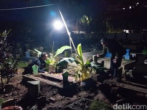 Selebgram Asal Malang Bro Jabro Meninggal Dunia, Dimakamkan di TPU Kasin Selebgram Asal Malang Bro Jabro Meninggal Dunia, Dimakamkan di TPU Kasin