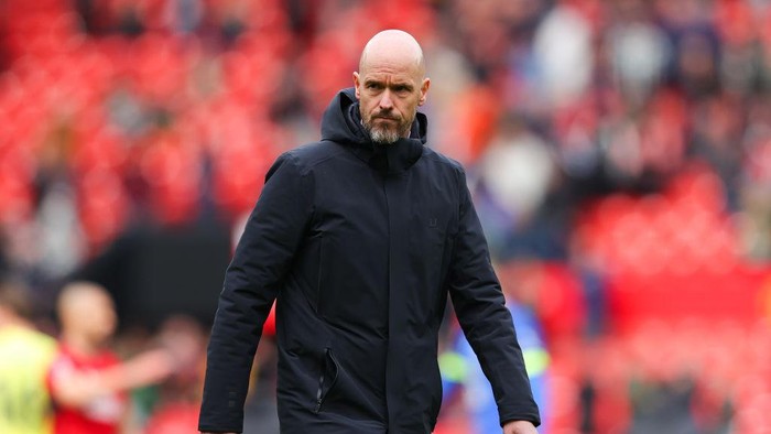 MANCHESTER, ENGLAND - APRIL 27: Erik ten Hag, manager of Manchester United,  during the Premier League match between Manchester United and Burnley FC at Old Trafford on April 27, 2024 in Manchester, England. (Photo by James Gill - Danehouse/Getty Images)