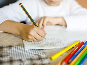 5 Contoh Cerita Libur Idul Fitri 2025 Singkat & Menarik untuk Siswa SD-SMP 5 Contoh Cerita Libur Idul Fitri 2025 Singkat & Menarik untuk Siswa SD-SMP