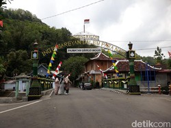 Peziarah Makam Raja-raja di Bantul Curhat Mahal, Wedana Puroloyo Buka Suara