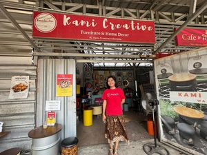 Eks Karyawan Banting Setir Sulap Kaleng Cat Jadi Bangku, Raup Puluhan Juta