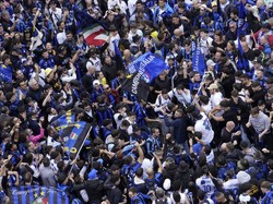 Inter dinobatkan sebagai juara Serie A pada pekan ke-33, Selasa (23/4/2024) dini hari WIB. Hal ini menyusul kemenangan Nerazzurri 2-1 atas AC Milan di San Siro. AP Photo/Luca Bruno.
