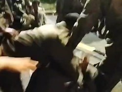 Nobar Timnas U-23 di Balai Kota Surabaya Diwarnai Copet dan Warga Pingsan