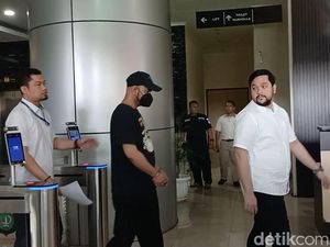 Rio Reifan Positif Narkoba dan Ditetapkan Jadi Tersangka Rio Reifan Positif Narkoba dan Ditetapkan Jadi Tersangka