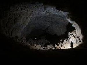 Ada Jejak Manusia Purba di Gua Lava Arab Saudi, Hidup 7.000 Tahun yang Lalu Ada Jejak Manusia Purba di Gua Lava Arab Saudi, Hidup 7.000 Tahun yang Lalu