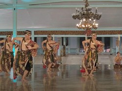 Ada Gajah Mengamuk di Balik Tarian Dirodo Meto