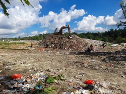 Warga Ancam Tutup TPA Passippo Bone gegara Bau Busuk Sampah Menyengat