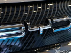 Menko Airlangga Sebut Pembangunan Pabrik BYD Sudah 90 Persen