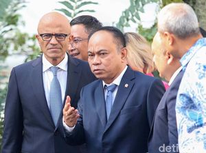 Jokowi Minta Pusat Riset Microsoft Dibangun di IKN atau Bali Jokowi Minta Pusat Riset Microsoft Dibangun di IKN atau Bali