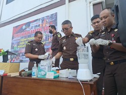 Barang Bukti Sabu-Ineks 102 Kasus Narkoba di Pasuruan Dimusnahkan