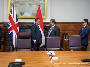 Airlangga Temui Mendag Inggris, Bahas Kerja Sama di Sektor Ini Airlangga Temui Mendag Inggris, Bahas Kerja Sama di Sektor Ini