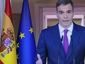 Meski Istri Dituduh Korupsi, PM Spanyol Umumkan Tetap Akan Menjabat Meski Istri Dituduh Korupsi, PM Spanyol Umumkan Tetap Akan Menjabat