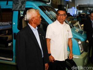 Saran Moeldoko Biar Motor Listrik Laku: Jarak Tempuh 100 Km, Ngecas Sejam