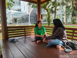 Di Balik UTBK 2024, Begini Perjuangan Ibu Antar Anak Pukul 03.00 Dini Hari