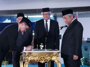 ITS Resmi Punya Rektor Baru ITS Resmi Punya Rektor Baru
