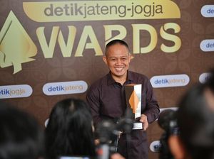 Alasan Bupati Kebumen Raih Penghargaan detikjateng-jogja Awards Alasan Bupati Kebumen Raih Penghargaan detikjateng-jogja Awards