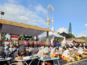 Lomba Menulis Aksara Bali di Klungkung, Siswi MTs Antusias Lomba Menulis Aksara Bali di Klungkung, Siswi MTs Antusias