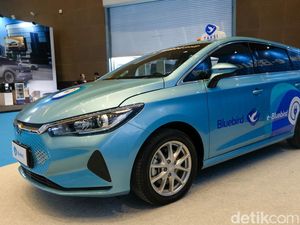 Siap Mengaspal, Taksi Listrik Baru Bluebird Pakai BYD E6 Siap Mengaspal, Taksi Listrik Baru Bluebird Pakai BYD E6