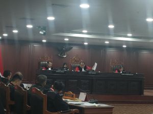 PAN Pertanyakan Caleg PKS Jadi KPPS, Hakim MK: Itulah Indonesia PAN Pertanyakan Caleg PKS Jadi KPPS, Hakim MK: Itulah Indonesia