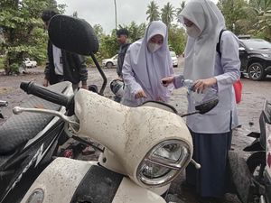 7 Wilayah Sulut Terdampak Abu Gunung Ruang 7 Wilayah Sulut Terdampak Abu Gunung Ruang