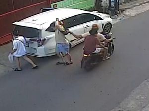 Heboh Warga di Medan Dijambret 2 Pria saat Keluar dari Mobil, Polisi Dalami Heboh Warga di Medan Dijambret 2 Pria saat Keluar dari Mobil, Polisi Dalami