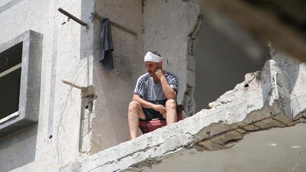 Pilu Warga Gaza di Tengah Puing Bangunan Sisa Serangan Israel