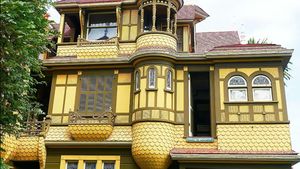 Jeroan Rumah Winchester yang Diduga Dibangun buat Gocek Hantu