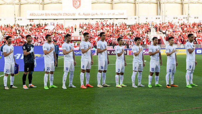 Players from Uzbekistan are lining up prior to the start of the AFC U23 Asian Cup Qatar 2024 Semi Final match between Indonesia and Uzbekistan at Abdullah Bin Khalifa Stadium in Doha, Qatar, on April 29, 2024. 



 (Photo by Noushad Thekkayil/NurPhoto via Getty Images)