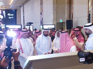 AMPHURI Bertemu Menhaj Saudi: Usul Tax Refund Jemaah-Bahas Layanan Umrah