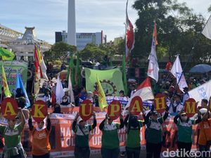 Awas Macet di Sejumlah Titik Ini! Ada Ribuan Buruh Demo Surabaya Awas Macet di Sejumlah Titik Ini! Ada Ribuan Buruh Demo Surabaya
