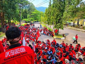 May Day 2024, Buruh Sukabumi Sentil Pungli dan Silent Center