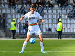 Jadwal Liga Italia: AC Milan Vs Venezia, Menanti Aksi Jay Idzes