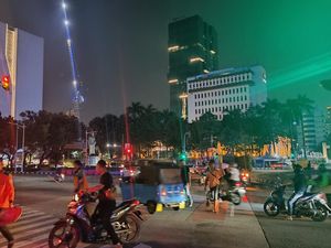 Massa Aksi May Day di Patung Kuda Bubar, Lalu Lintas Kembali Normal