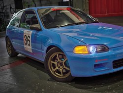 Ubah Lampu Mobil dari Halogen ke LED, Perhatikan Hal Ini