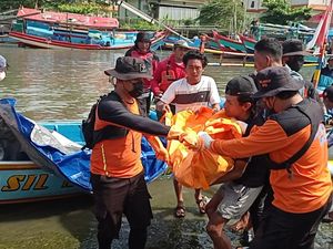 Hilang Saat Kapal Dihantam Ombak di Nusakambangan, Hadi Ditemukan Tewas Hilang Saat Kapal Dihantam Ombak di Nusakambangan, Hadi Ditemukan Tewas