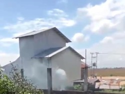 Warga Pinrang Protes Dampak Limbah Pabrik Penggilingan Padi Dekat Permukiman