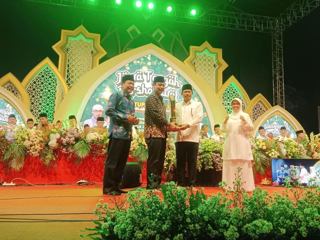 Kota Semarang Kembali Raih Juara Umum MTQ Ke-30 di Tingkat Jateng