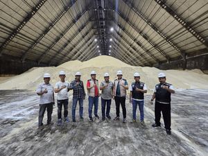Satgas Pangan Polri Awasi Distribusi Produsen Gula di Jawa Timur Satgas Pangan Polri Awasi Distribusi Produsen Gula di Jawa Timur