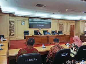 Tuntutan 179 Arsiparis SMA/SMK/SLB di Sulsel Agar TPP Naik Jadi Rp 6 Juta Tuntutan 179 Arsiparis SMA/SMK/SLB di Sulsel Agar TPP Naik Jadi Rp 6 Juta