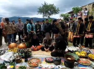 Mengenal Adat Cuci Kampung: Pengertian, Tujuan, hingga Cara Pelaksanaan Mengenal Adat Cuci Kampung: Pengertian, Tujuan, hingga Cara Pelaksanaan