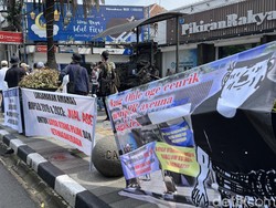 Sejumlah Mantan Pekerja Media di Bandung Kembali Unjuk Rasa