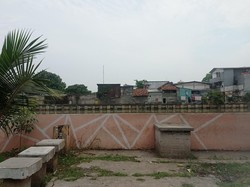 Sampah Bungkus Kondom Masih Ditemukan di RTH Tubagus Angke Jakbar