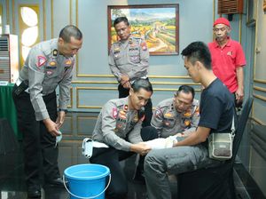 Polresta Malang Kota Bagikan Puluhan Kaki Palsu Sambut Hari Bhayangkara Polresta Malang Kota Bagikan Puluhan Kaki Palsu Sambut Hari Bhayangkara