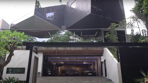 8 Foto Kamar Tidur Atta & Aurel di Rumah Baru, Mewah Dengan Lift Pribadi