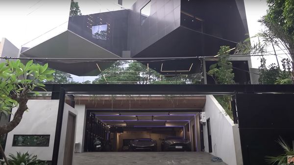 8 Foto Kamar Tidur Atta & Aurel di Rumah Baru, Mewah Dengan Lift Pribadi