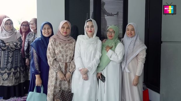 Segera Menikah, Ini 7 Potret Rumah Baru Ayu Ting Ting