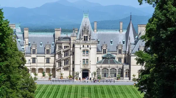 7 Potret Biltmore Estate, Rumah Terbesar di AS yang Punya 250 Kamar