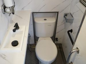 Kenapa Ada 2 Tombol Flush di Kloset? Ternyata Ini Fungsinya Kenapa Ada 2 Tombol Flush di Kloset? Ternyata Ini Fungsinya