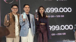 Menggenggam Vivo V30e 5G, HP Rp 4 Jutaan Bodi Tipis Baterai Besar